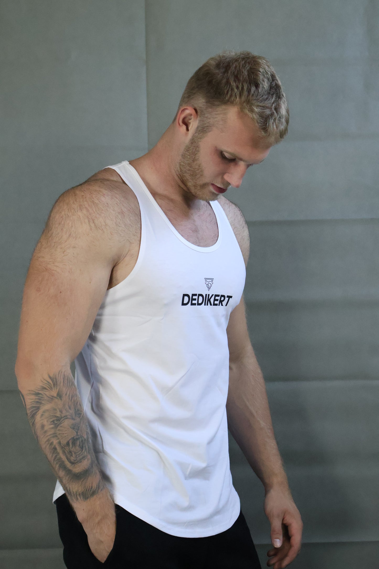 Dedikert Singlet