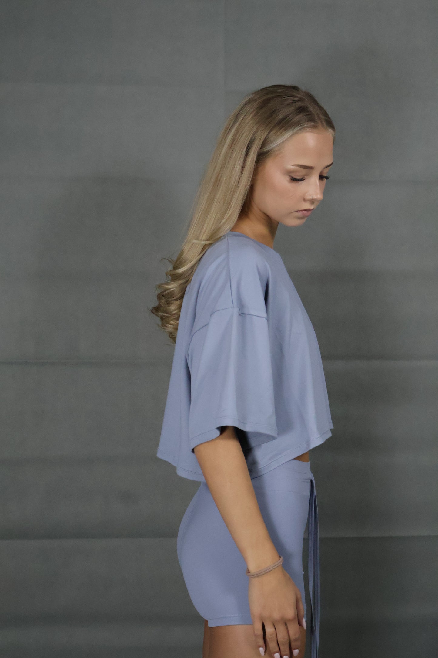 Himmel blå crop top